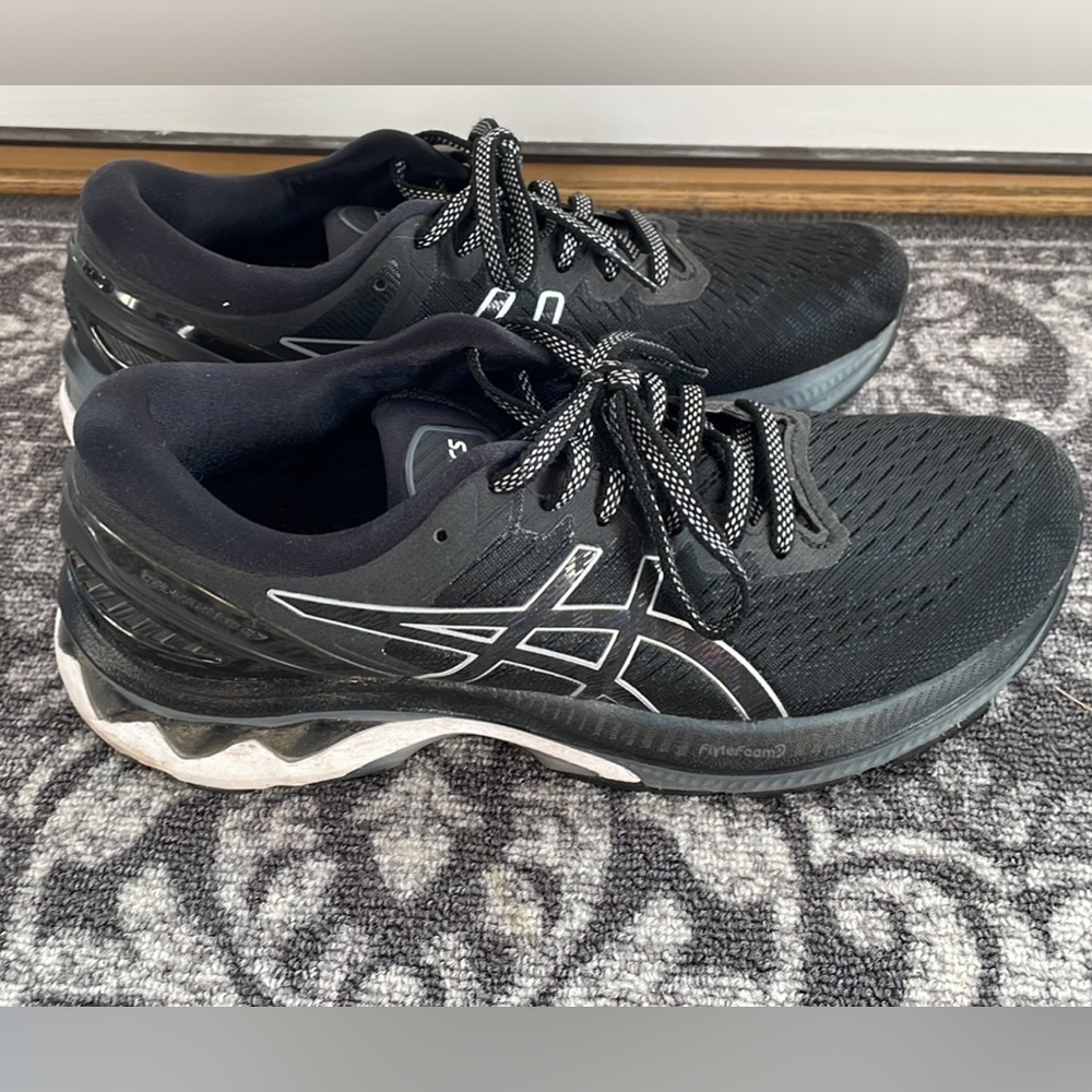 Womens asics flytefoam sneakers size 9
